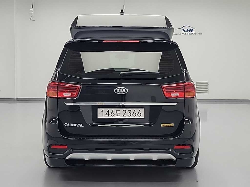 KIA Carnival - Vista 3