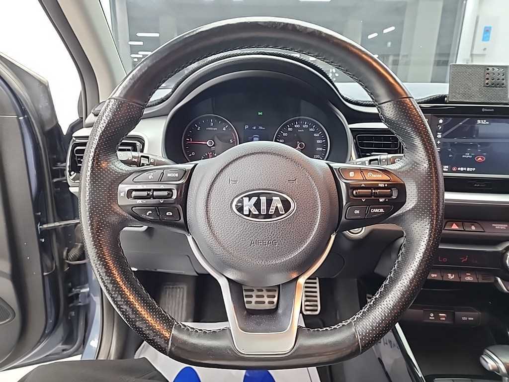 KIA Stonic - Vista 9
