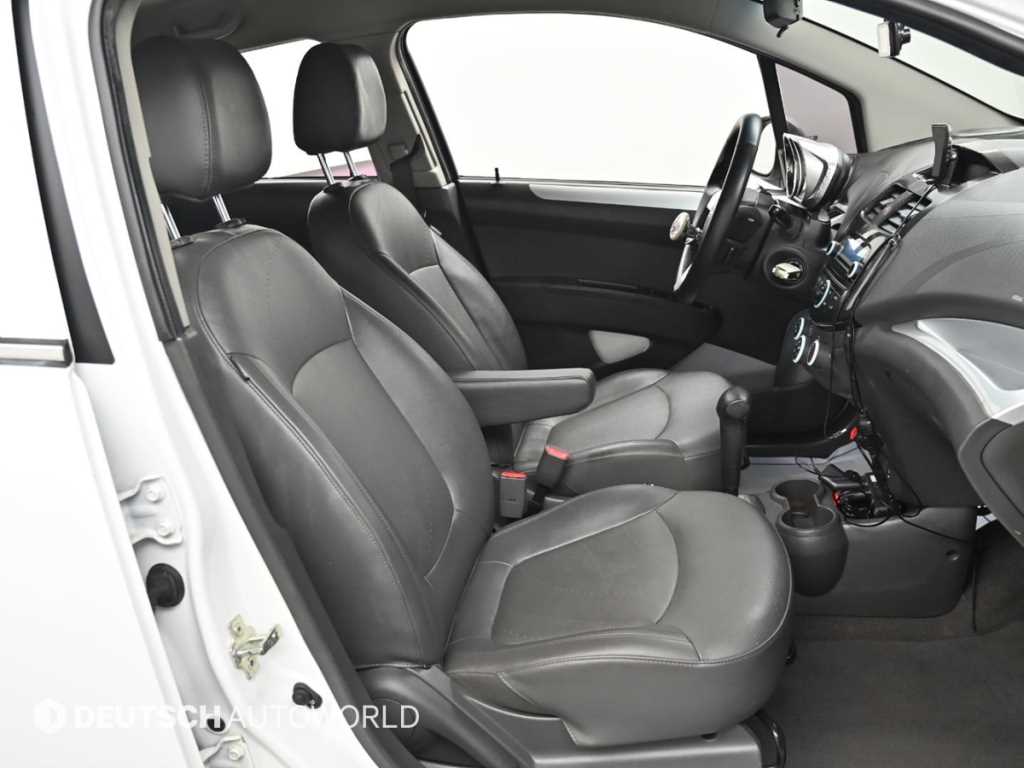 Chevrolet Spark - Vista 10