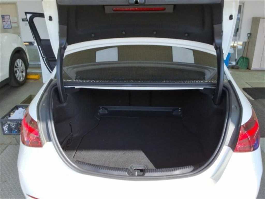 Mercedes Benz C Class - Vista 3