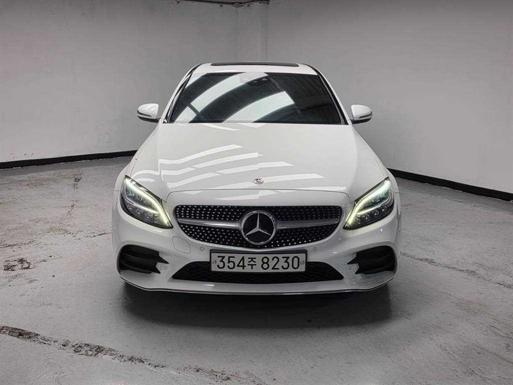 Mercedes Benz C Class - Vista 3