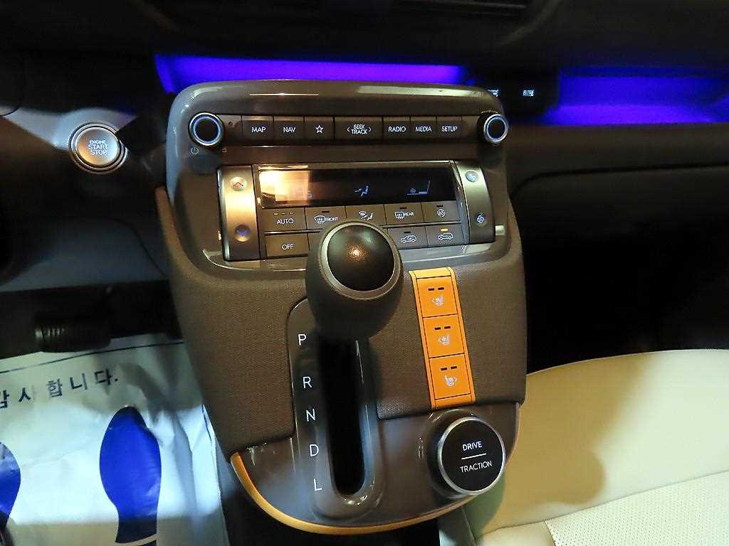 HYUNDAI Casper - Vista 12