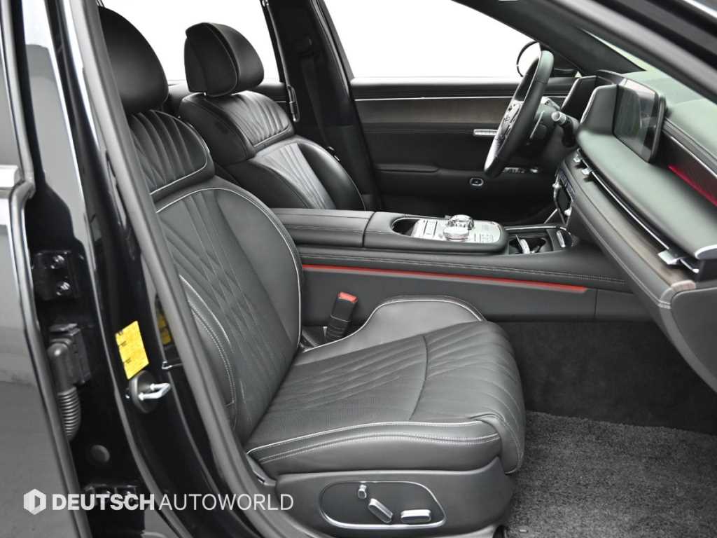 Genesis G90 - Vista 10