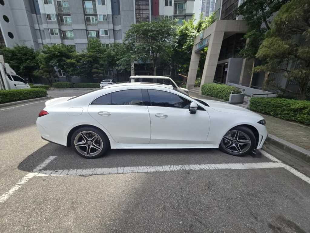 Mercedes Benz CLS Class - Vista 2