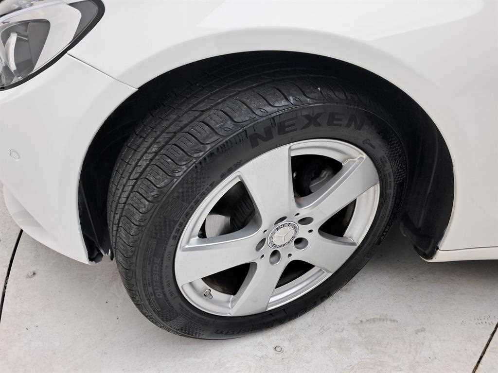 Mercedes Benz C Class 2017 Blanco - Importación desde Corea - HF Imports Iquique - Foto 20