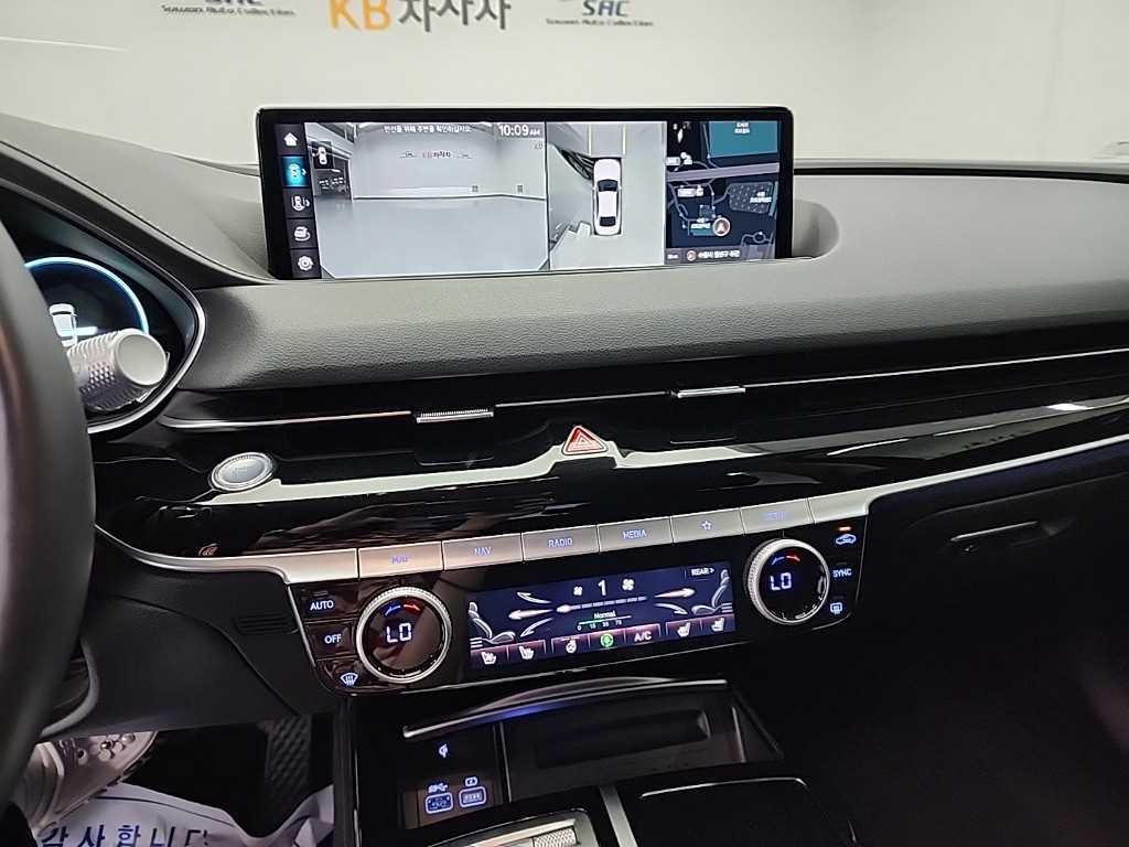 Genesis G80 - Vista 10