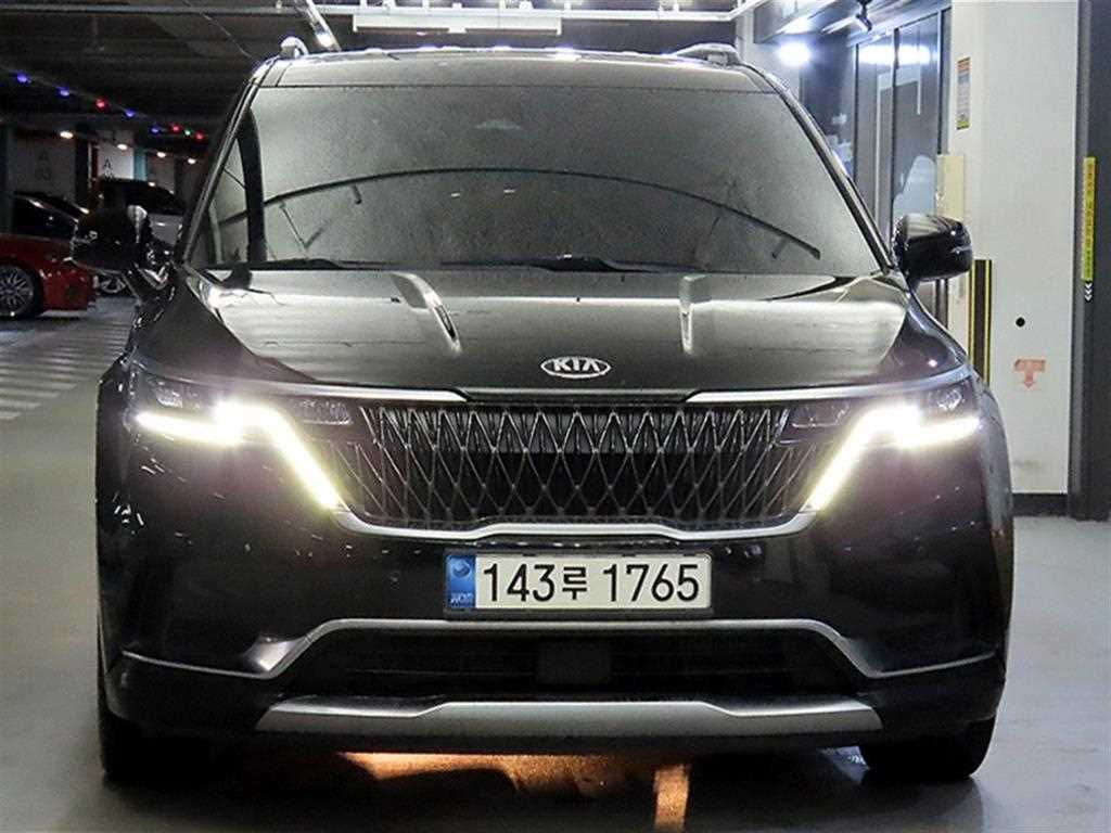 KIA Carnival - Vista 2