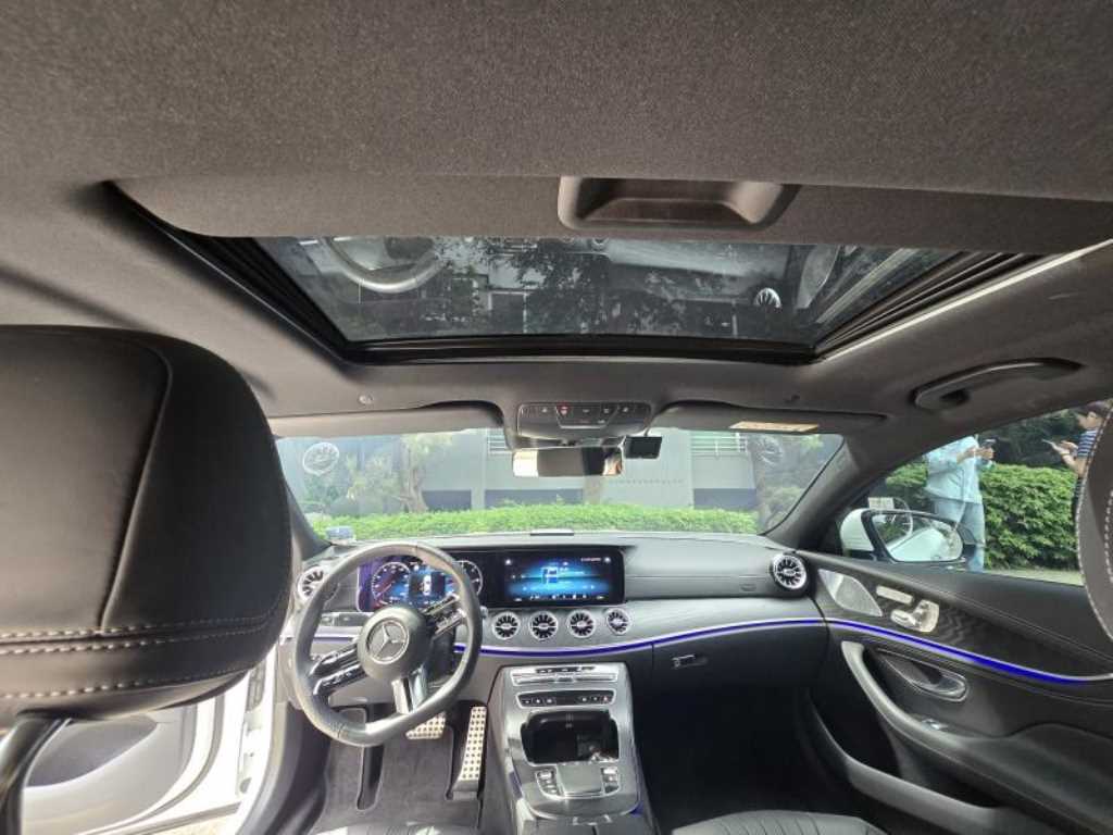 Mercedes Benz CLS Class - Vista 12