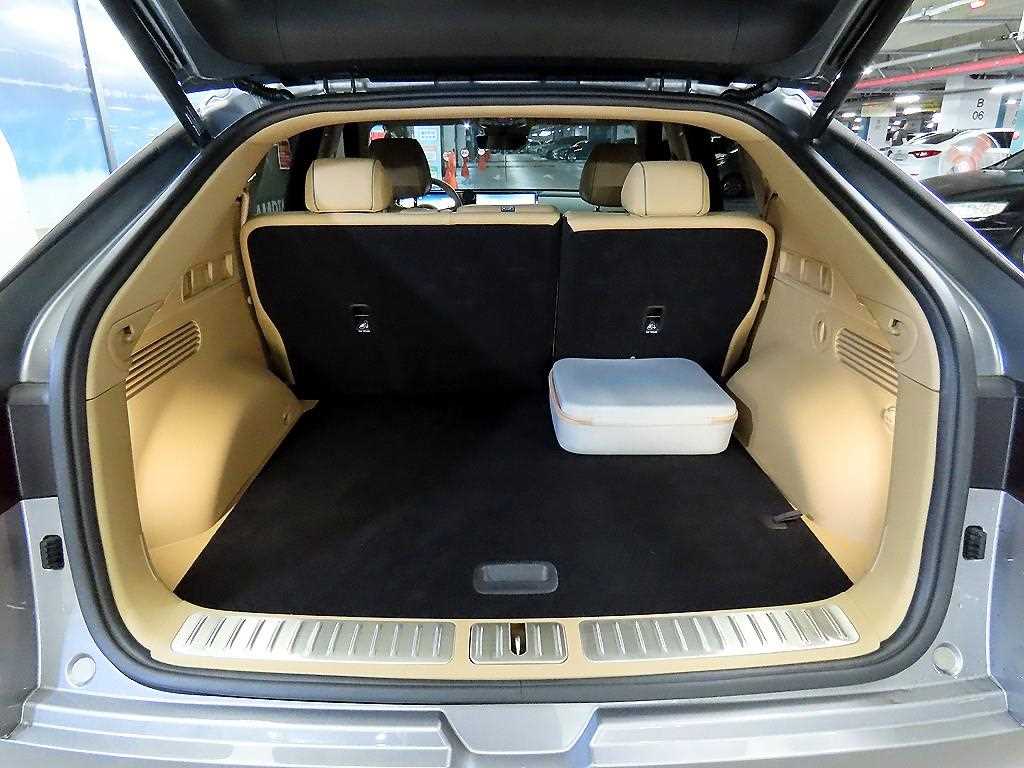 Genesis GV60 2022 Plateado - Importación desde Corea - HF Imports Iquique - Foto 16