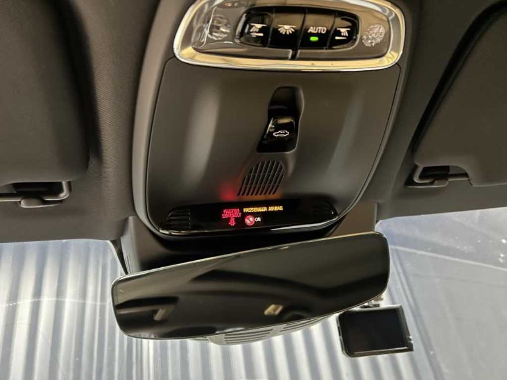 Volvo S90 - Vista 11