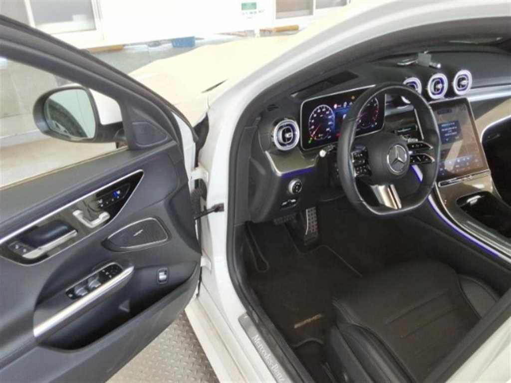 Mercedes Benz C Class - Vista 9