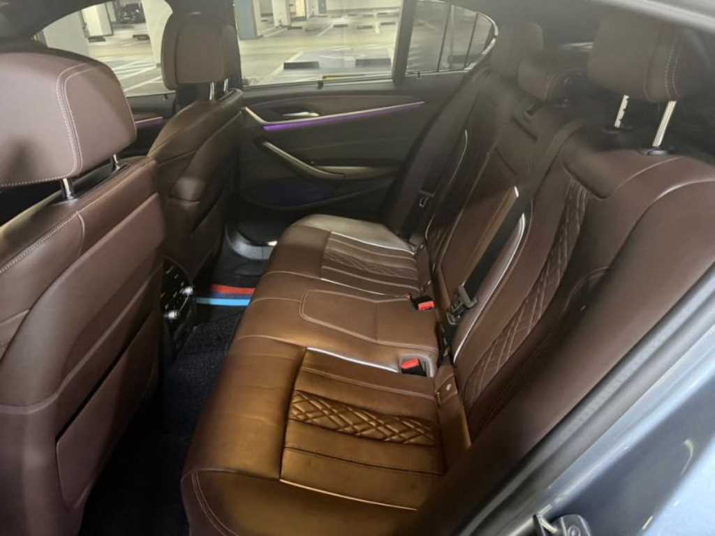 BMW 5 Series - Vista 7