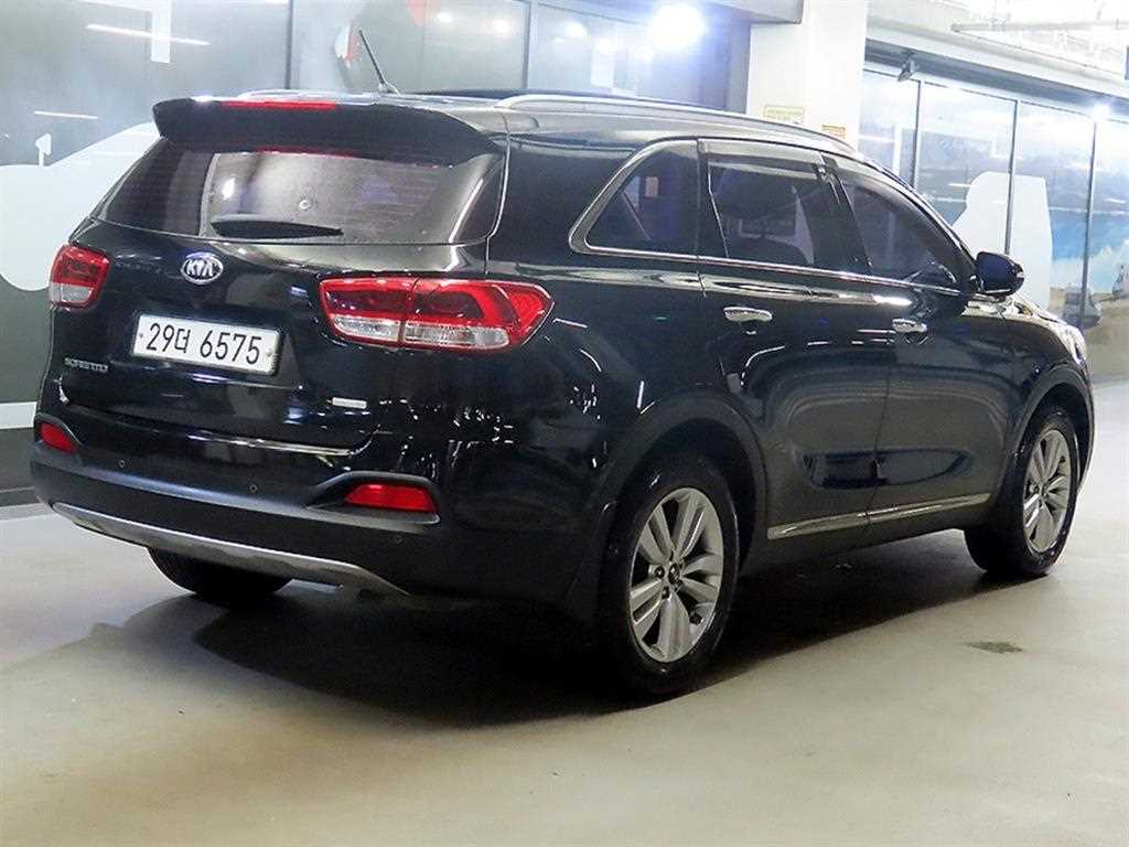 KIA Sorento - Vista 4