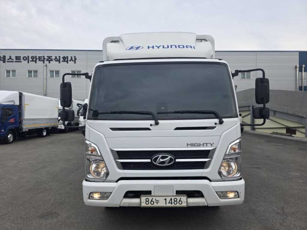 medium and large cargo truck 2022 Blanco - Importación desde Corea - HF Imports Iquique - Foto 1