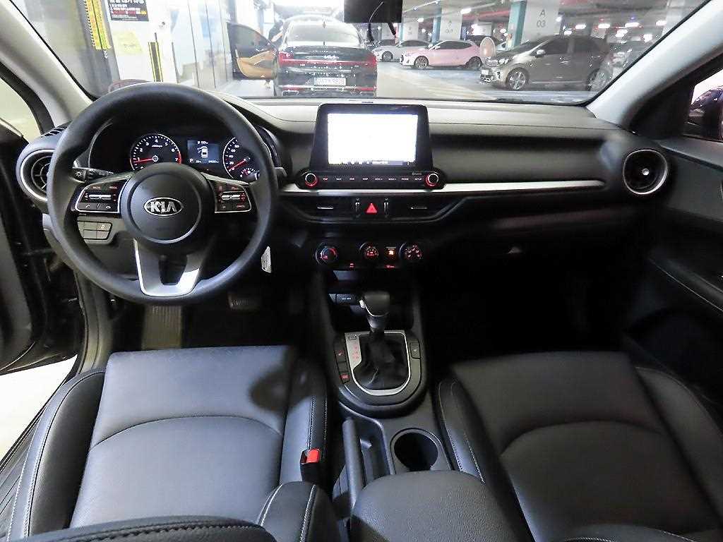 KIA K3 - Vista 10
