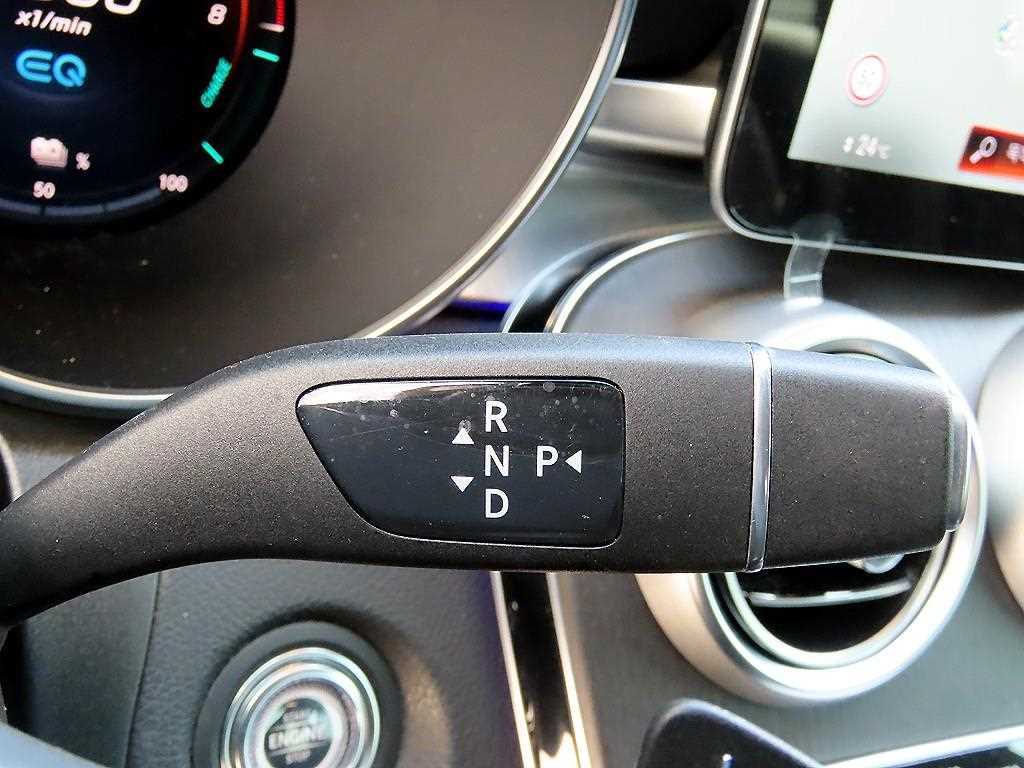 Mercedes Benz GLC Class - Vista 11