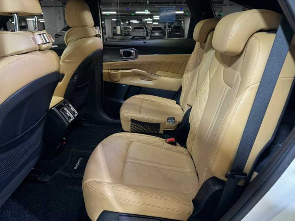 KIA Sorento - Vista 7
