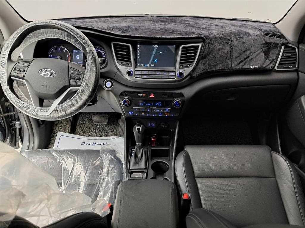 HYUNDAI Tucson - Vista 6