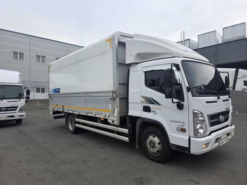 medium and large cargo truck - Vista 2