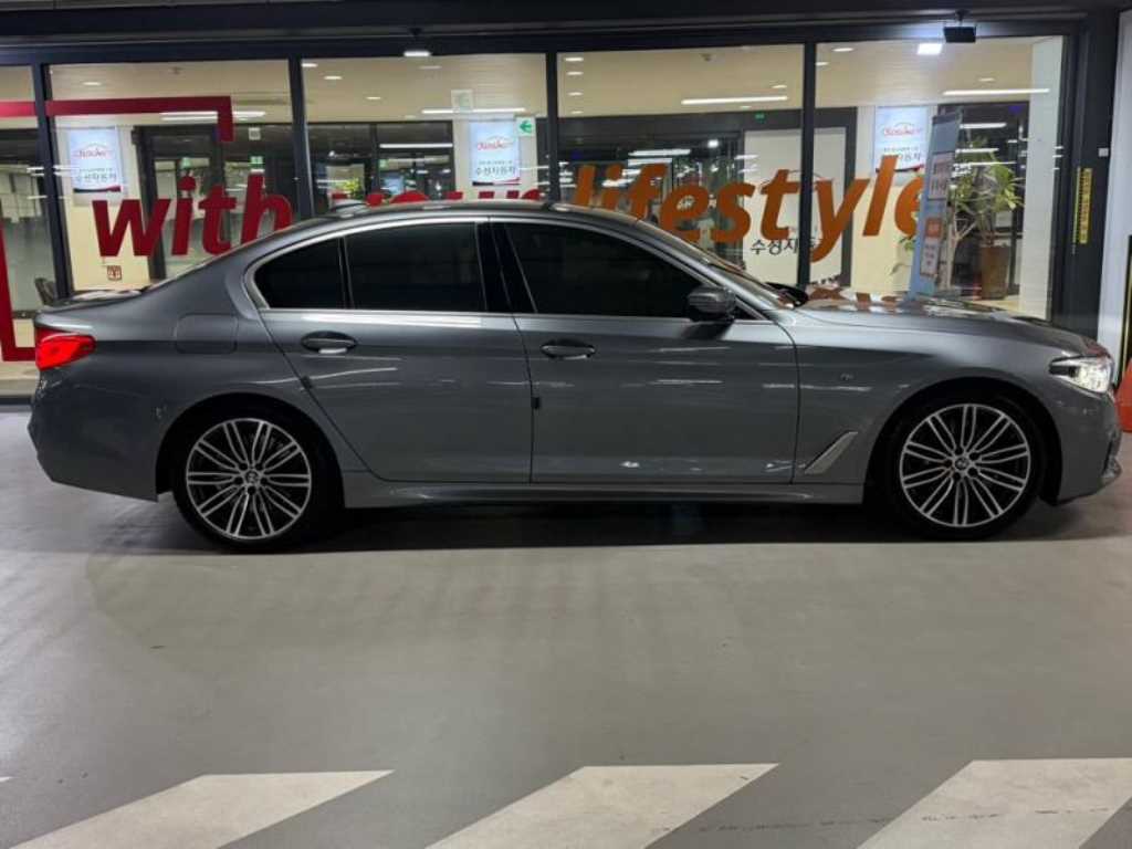BMW 5 Series - Vista 3