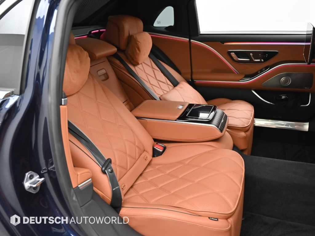 Mercedes Benz S Class - Vista 12