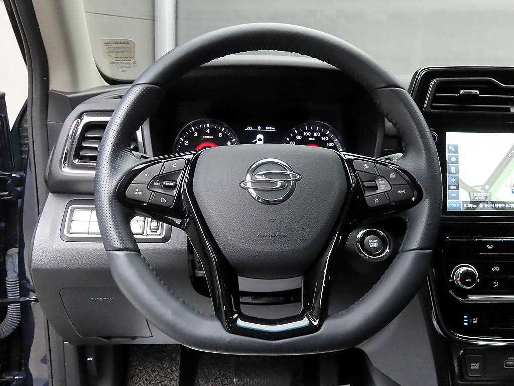 Ssangyong Tivoli - Vista 9