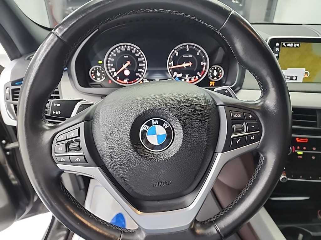 BMW X5 - Vista 9