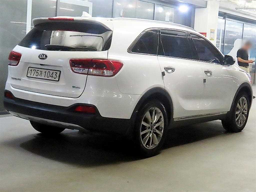 KIA Sorento - Vista 4