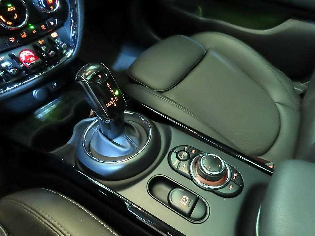 Mini Clubman - Vista 12