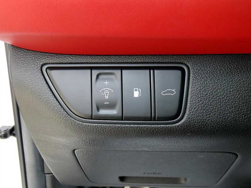 Genesis G70 - Vista 12