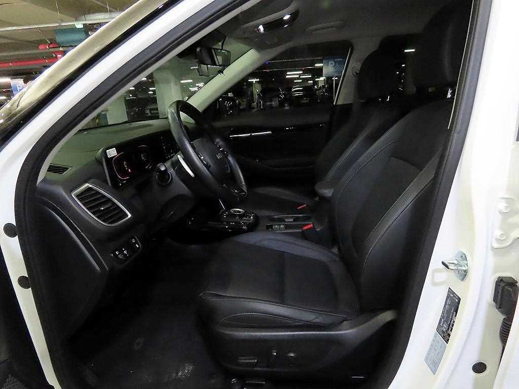 KIA Seltos - Vista 6