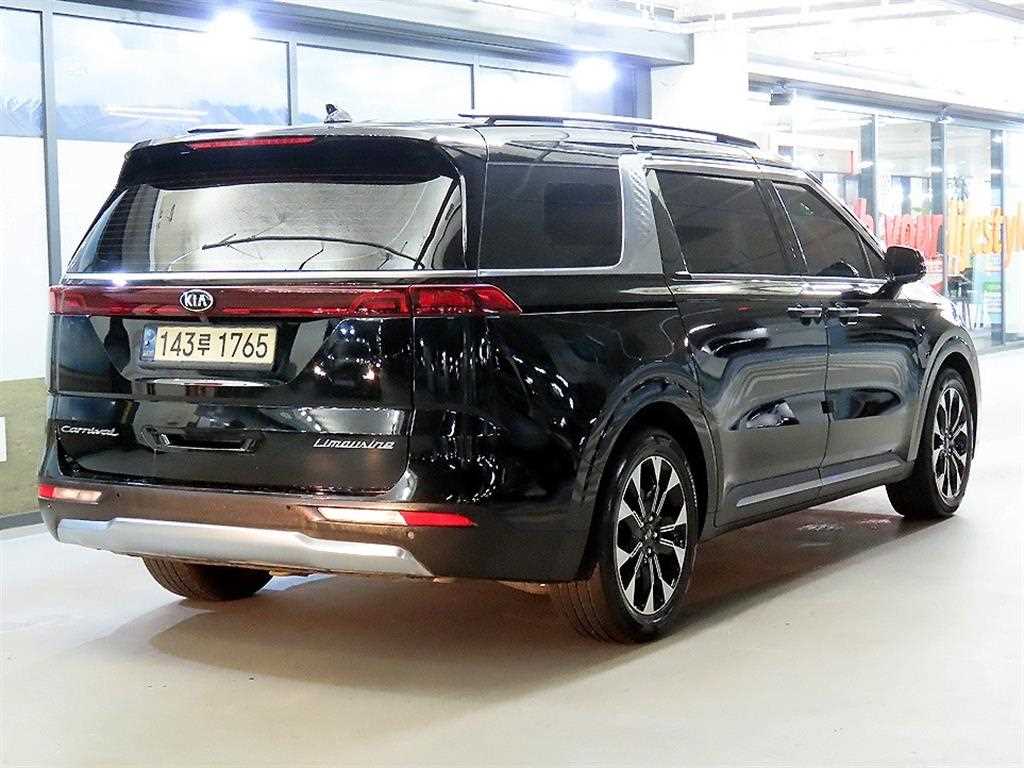 KIA Carnival - Vista 4