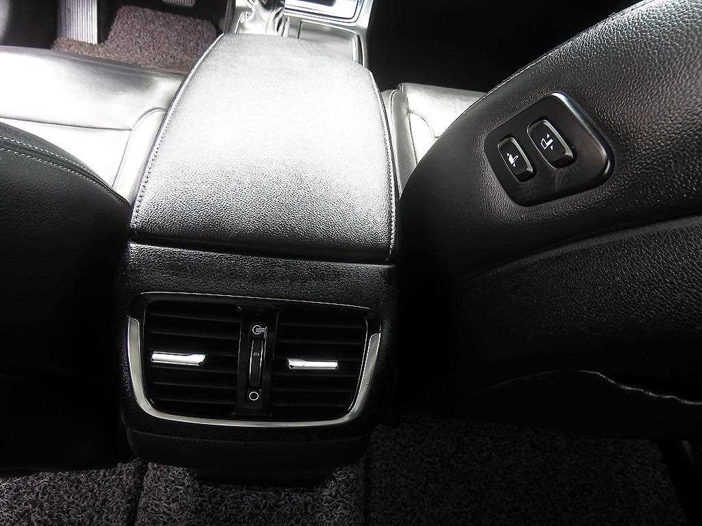 HYUNDAI Grandeur - Vista 9