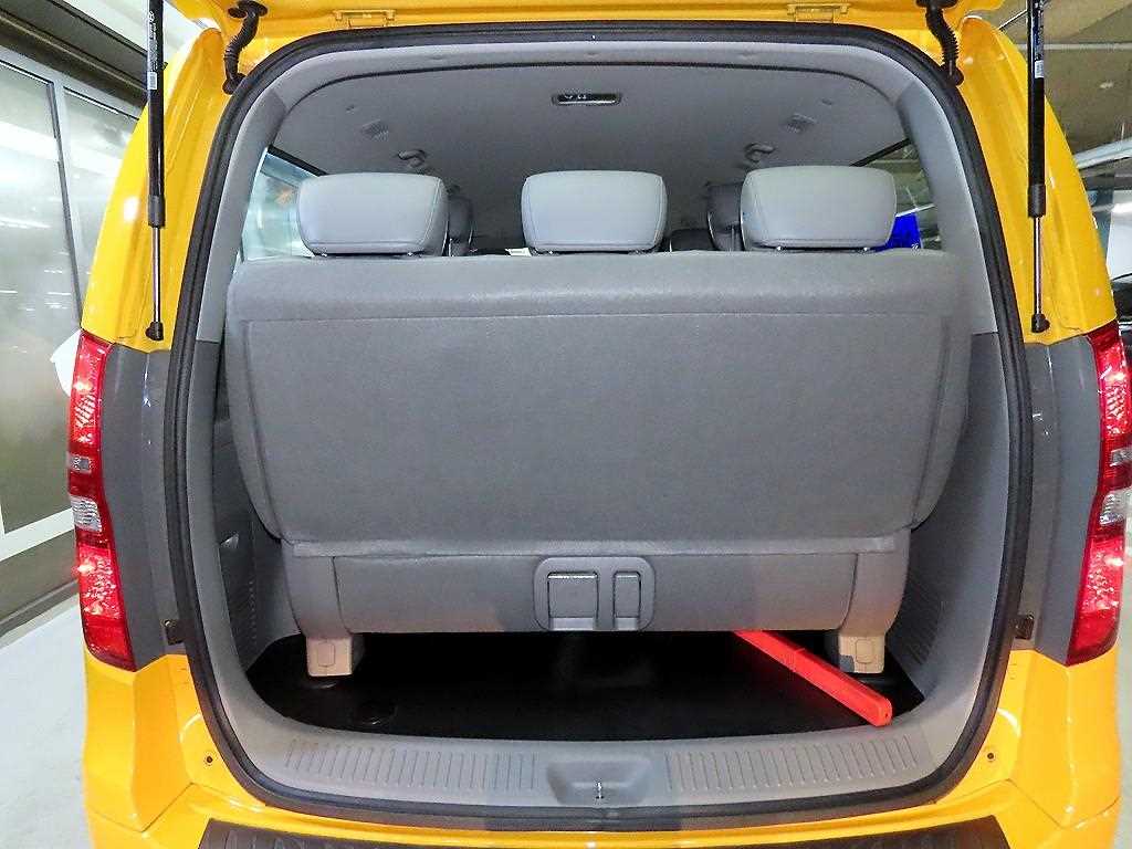 HYUNDAI Starex 2021 - Importación desde Corea - HF Imports Iquique - Foto 16