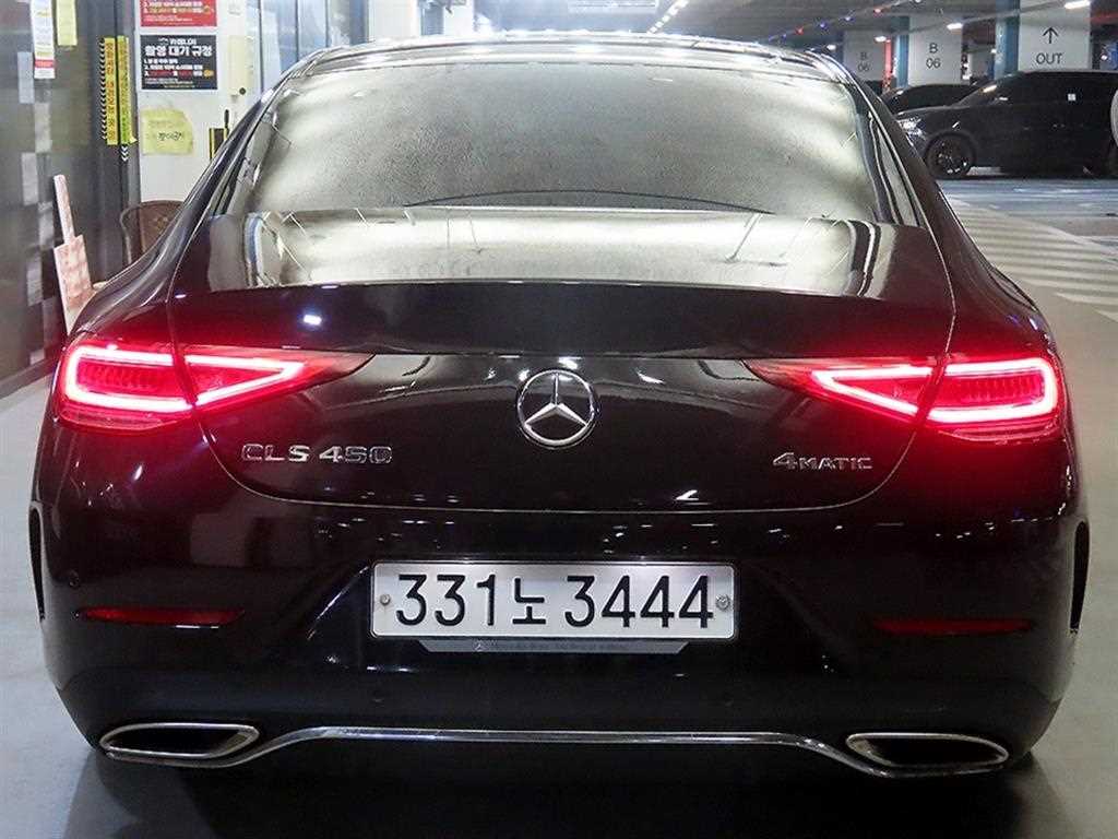 Mercedes Benz CLS Class - Vista 5