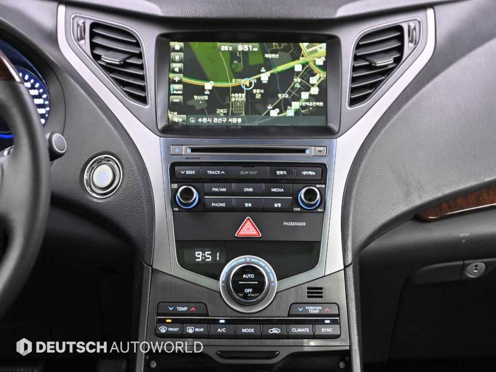 HYUNDAI Grandeur 2016 Blanco - Importación desde Corea - HF Imports Iquique - Foto 14
