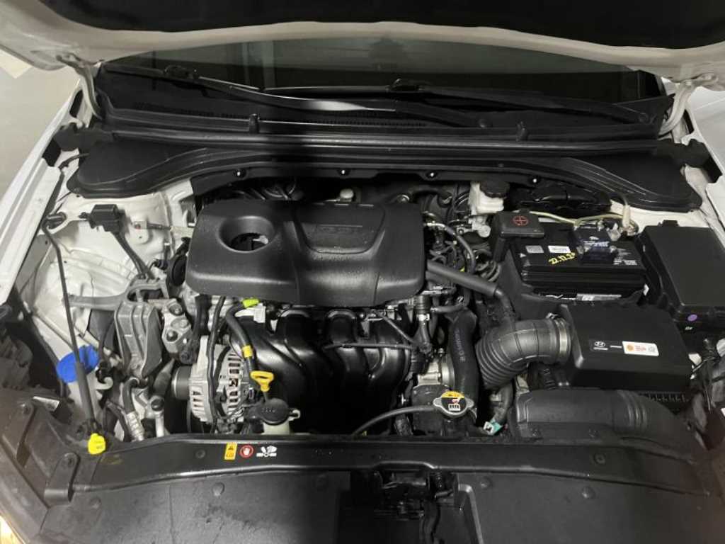 HYUNDAI Avante 2018 - Importación desde Corea - HF Imports Iquique - Foto 17