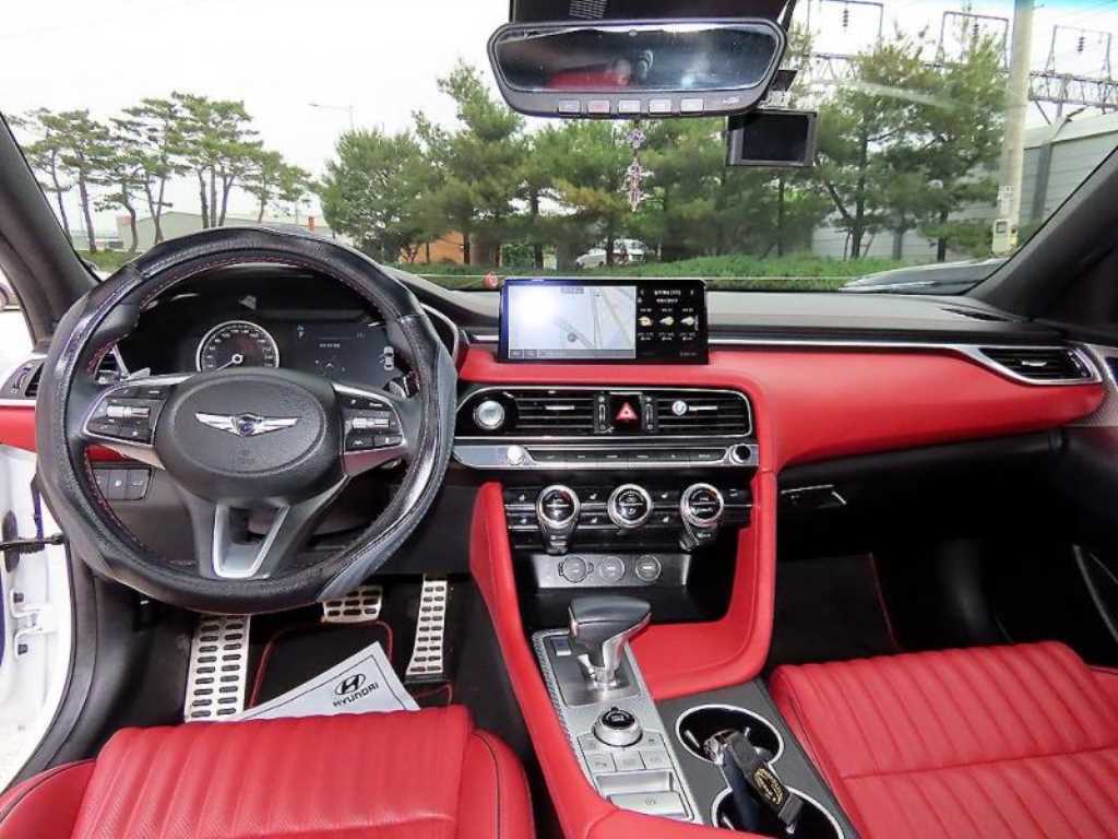 Genesis G70 - Vista 7