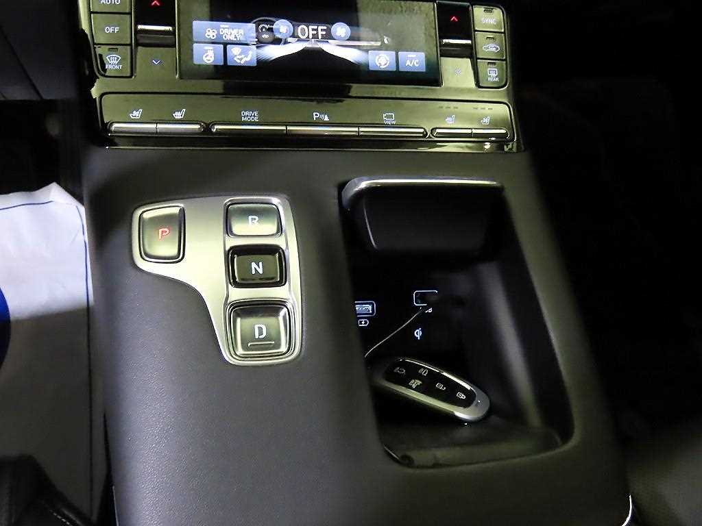 HYUNDAI Grandeur - Vista 12