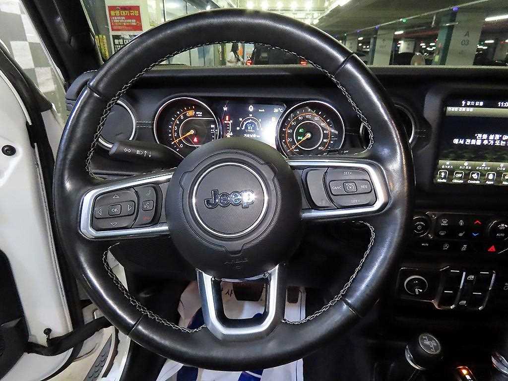 Jeep Wrangler - Vista 8