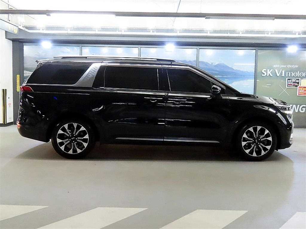 KIA Carnival - Vista 3