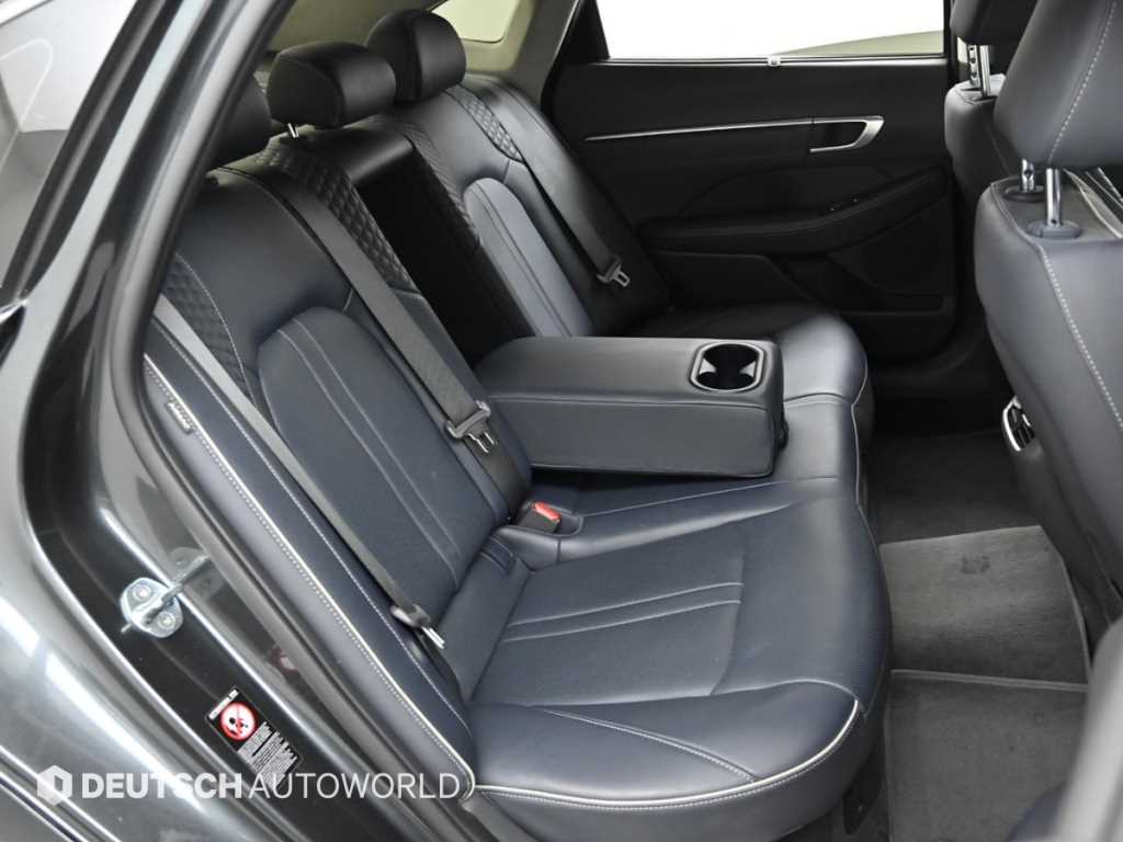 HYUNDAI Sonata - Vista 12