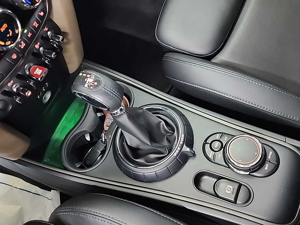 Mini Countryman - Vista 8