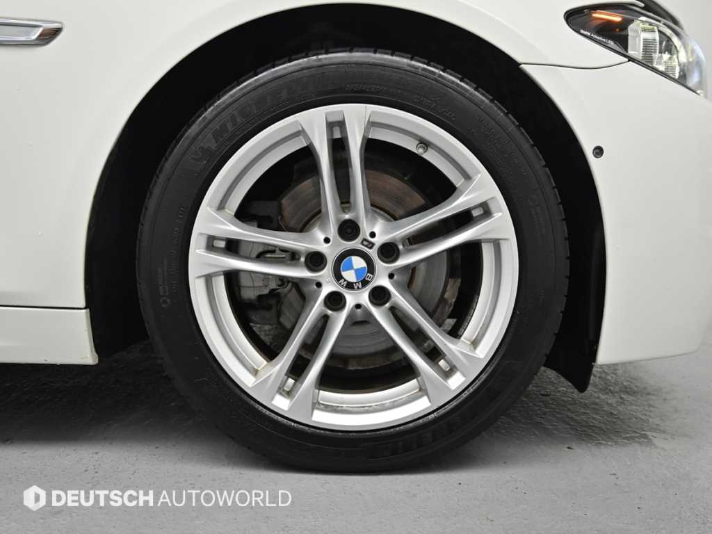 BMW 5 Series - Vista 5