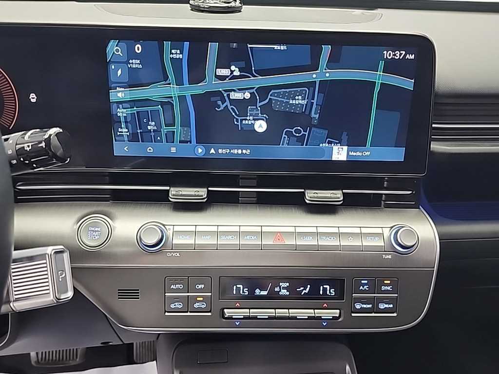 HYUNDAI Kona - Vista 10