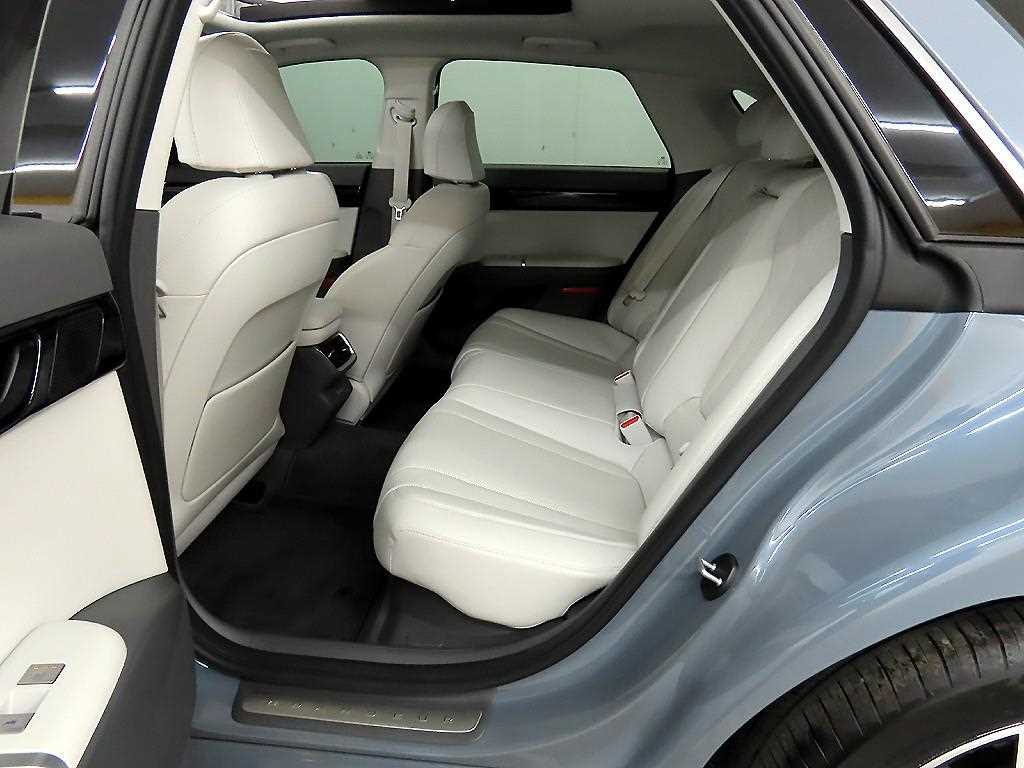 HYUNDAI Grandeur - Vista 6