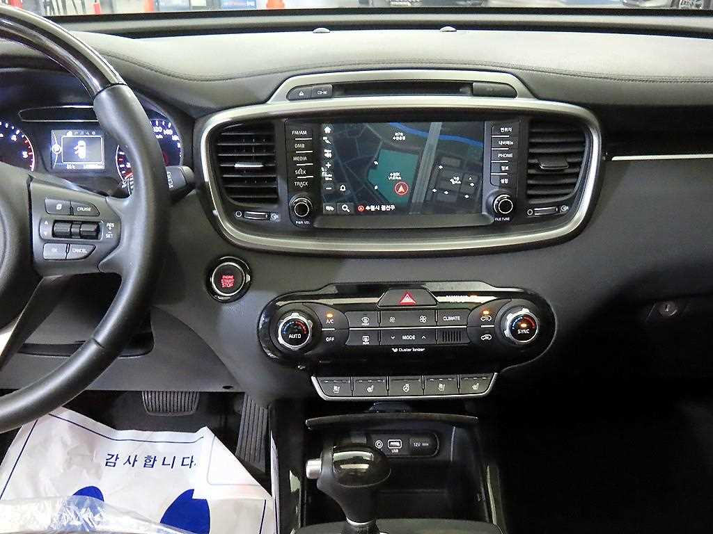 KIA Sorento - Vista 11
