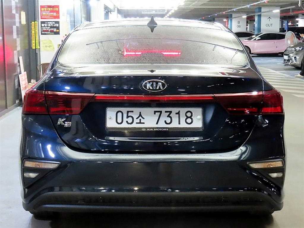 KIA K3 - Vista 5