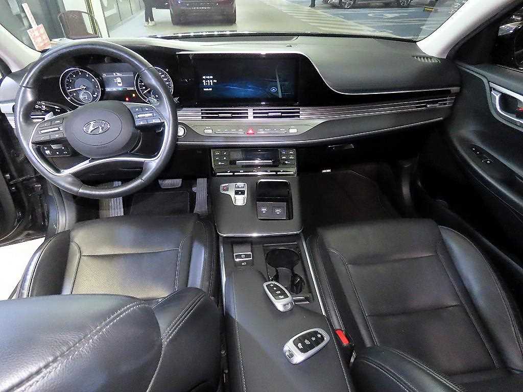 HYUNDAI Grandeur - Vista 10
