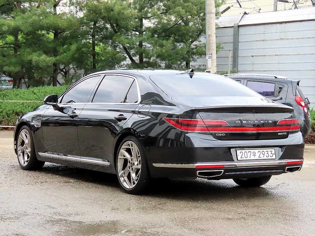 Genesis G90 - Vista 3